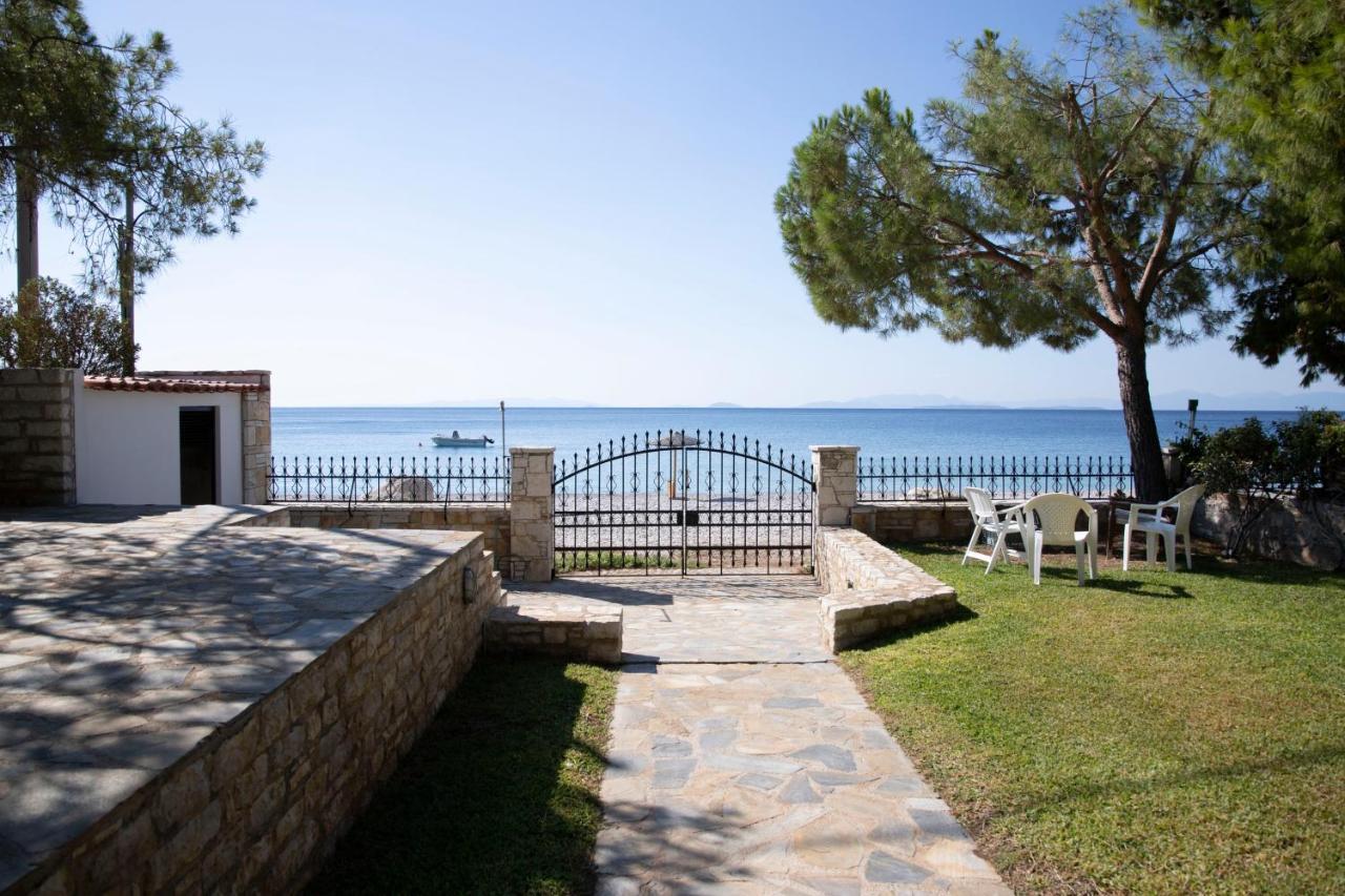 Villa Seaside Haven Kineta Extérieur photo