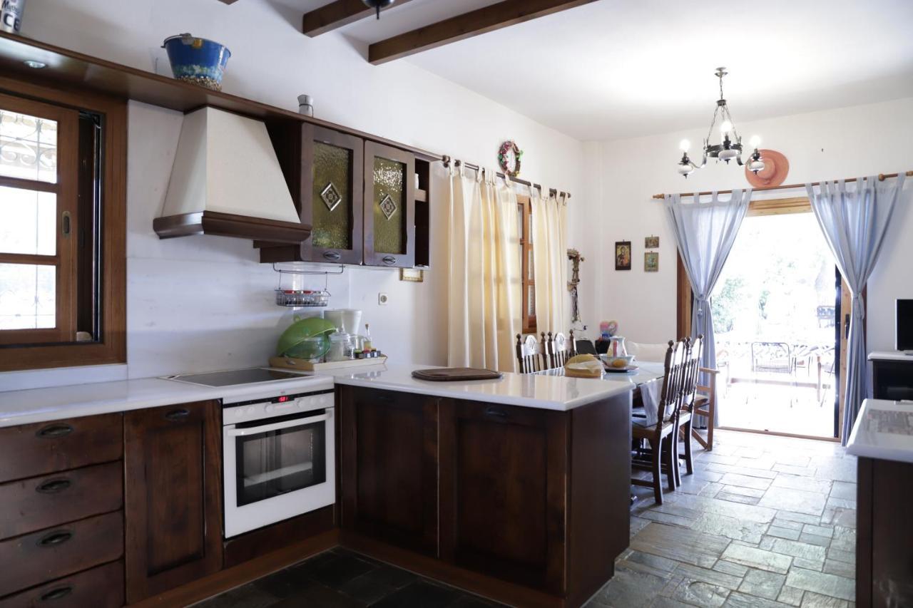 Villa Seaside Haven Kineta Extérieur photo